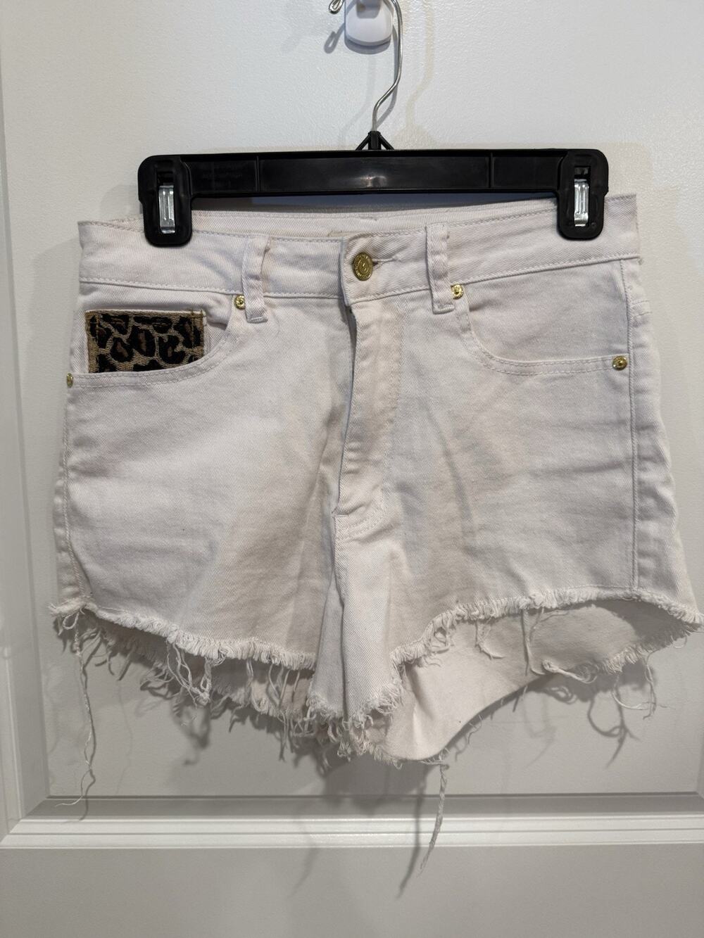 NICKI MINAJ White denim cut-off shorts Leopard print pockets Women's 7/8